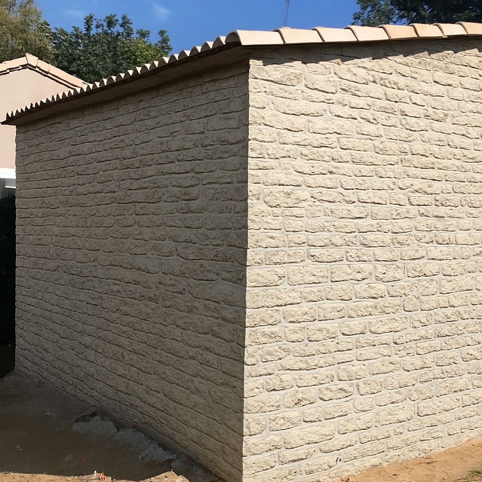 Pool house effet pierre R.M Déco&face